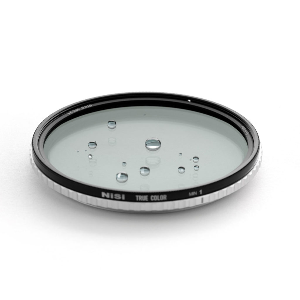 Water beading on the nano coated surface of a NiSi True Color ND-VARIO variable ND filter