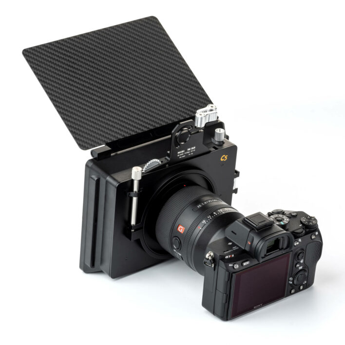 NiSi Cinema C5 Matte Box Filmmaker Kit (Matte Box, VND 1-5 Stops, 4 Stop ND, Black Mist 1/8, Adaptors and Pouch) C5 Matte Box System | NiSi Optics USA | 37
