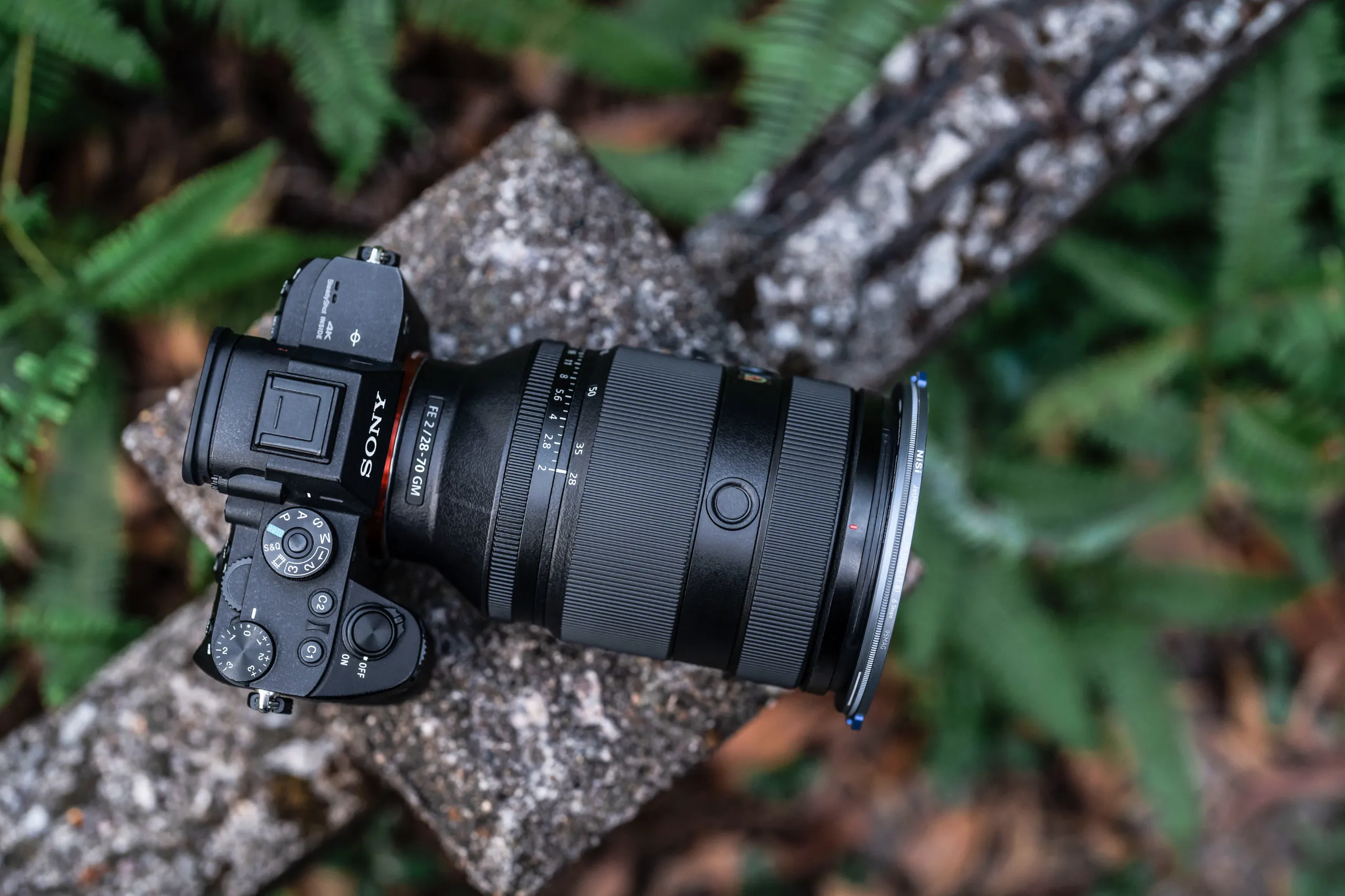Profile of the ultra slim NiSi JetMag Pro filter frame